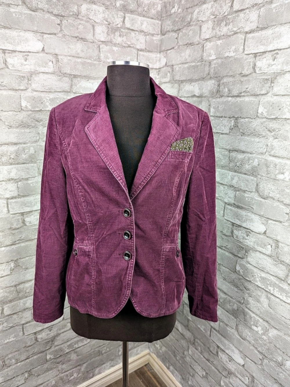 Vintage Corduroy Blazer in Eggplany Purple Like New